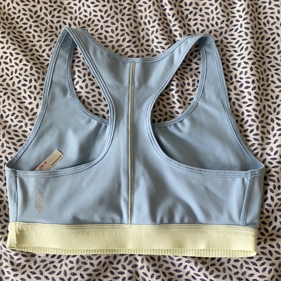 Free People Move Me Sports Bra Sz Small NWT - Picture 6 of 7